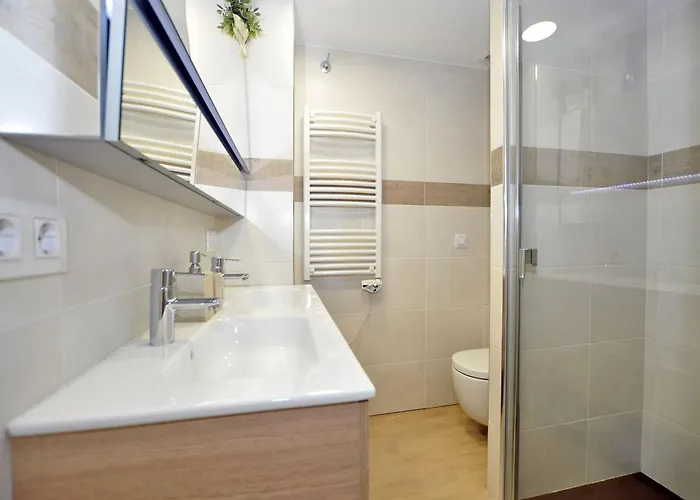 In With Stunning Sea Views *