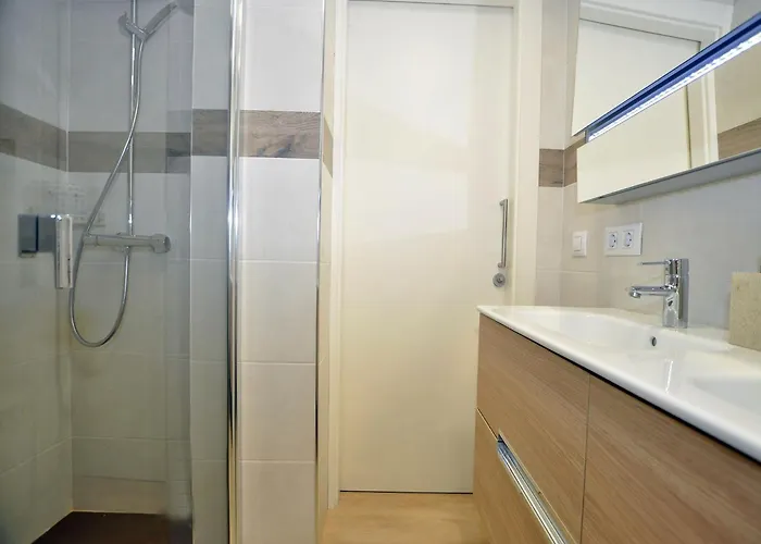 In With Stunning Sea Views *