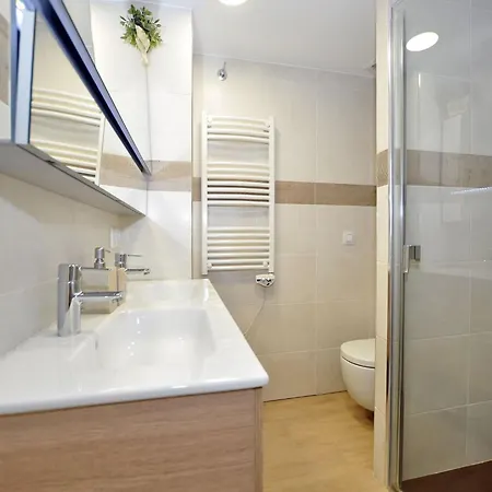 In With Stunning Sea Views *